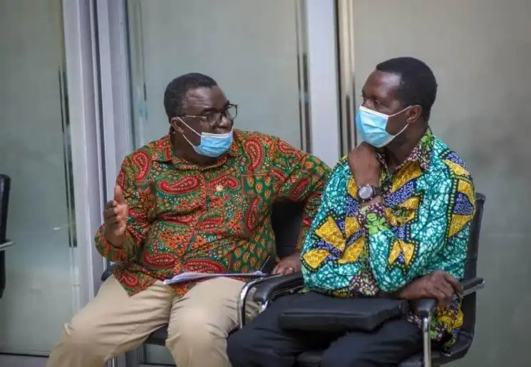 Teachers study leave pay : GES must punish teachers who film to embarrass students online