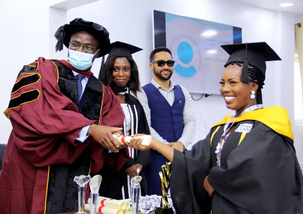 Study English Language in Ghana at Pinnacle College: english language proficiency