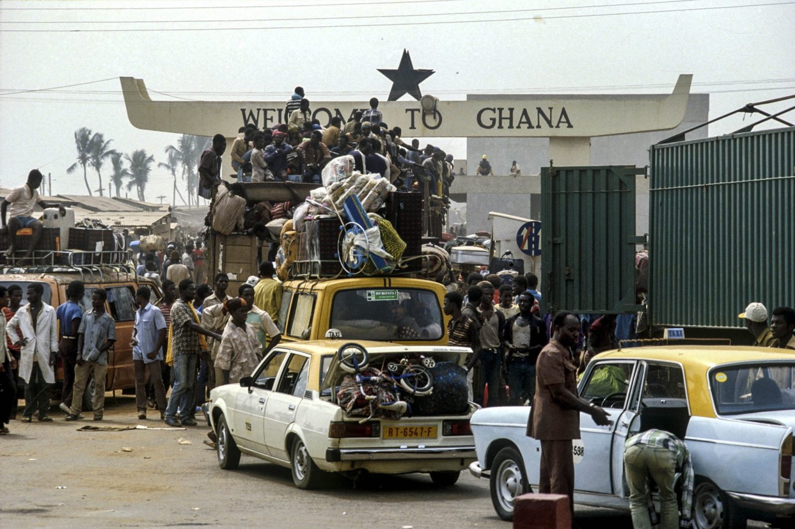 Ghana must go The Deportation of Ghanaians from Nigeria in 1983