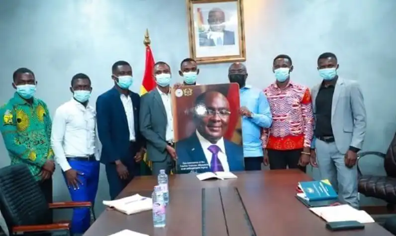 Teacher trainees shower praises on Nana Addo for restoring allowance