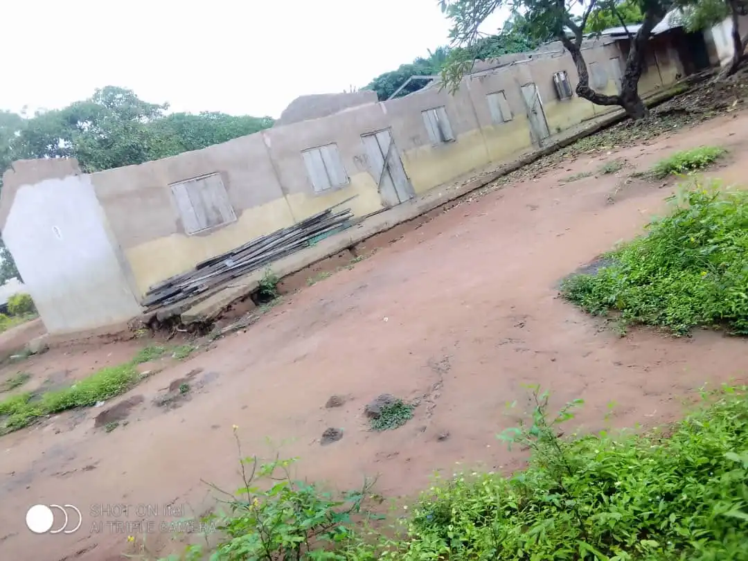 Tease Roman catholic basic school use church building as classrooms