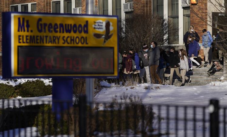 Chicago Schools to Reopen After Deal With Teachers Union on Coronavirus Safeguards