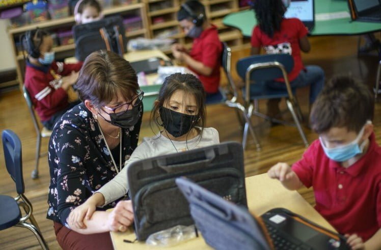 Mask-Optional School Districts Exceed Those Requiring Masks