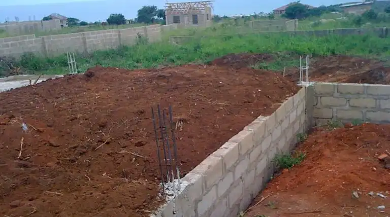 How to avoid land litigation in Ghana. Take these pieces of advice and be safe or avoid them and cry later. The time to be wise is now We've initiated plans to deal with land litigations - Mr. Amanor