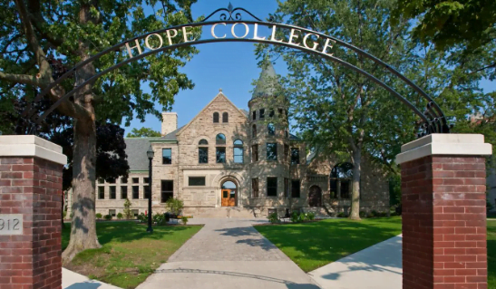 Holland Michigan College: The Unique Way to Earn Your Degree Without Leaving Home
