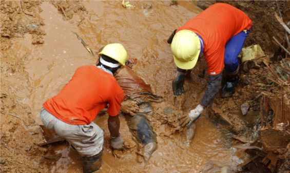 Assistant Headmaster Dies in ‘Galamsey’ Pit -Read The Sad Details Here