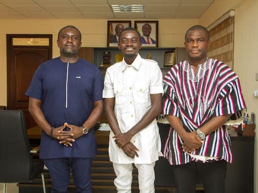 Ghanaian actor and CEO of the Great Minds International School, Kwadwo Nkansah (LilWin) LilWin Deepens Ties With GES