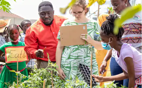 School Children Grow What They Eat