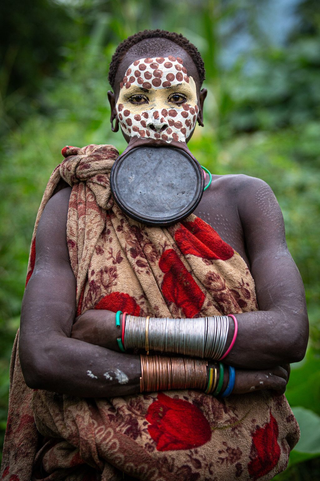 Meet The Tribes That Wear Lip Plates To Confirm Their Beauty