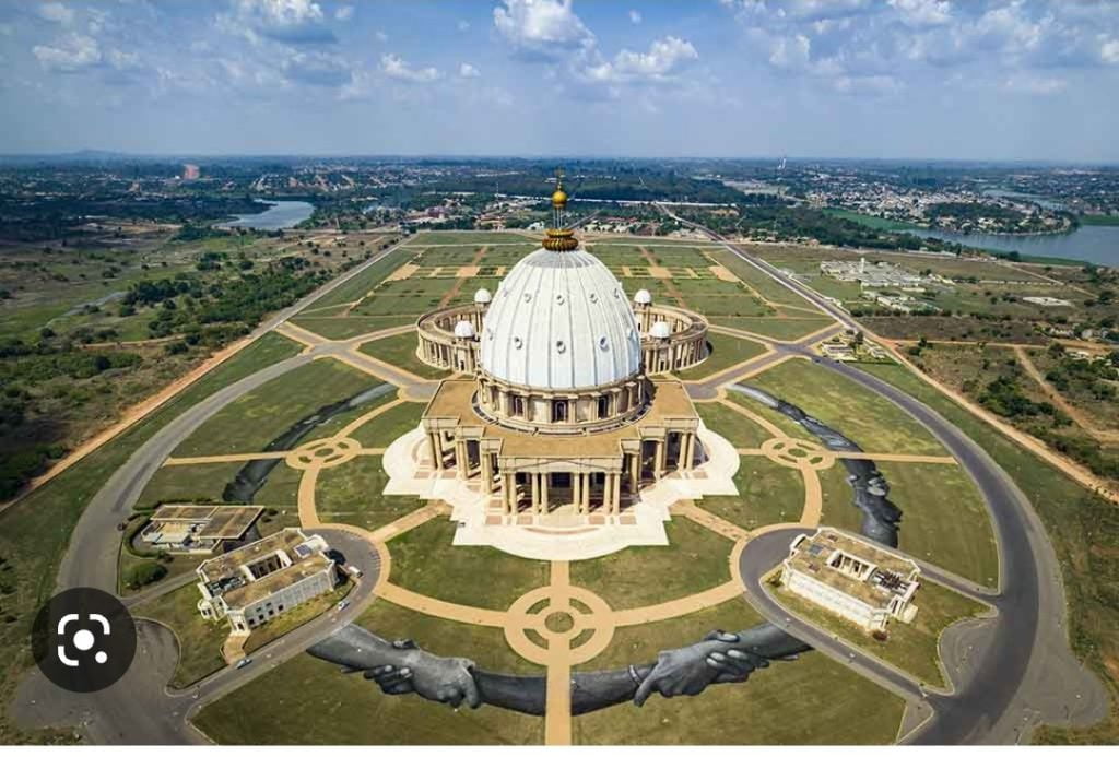 What Is The Biggest Church In The World