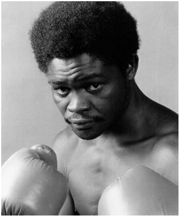How Azumah Nelson (Small Boy) Silenced the dangerous Togolese boxer in 1981 (Full Video)
