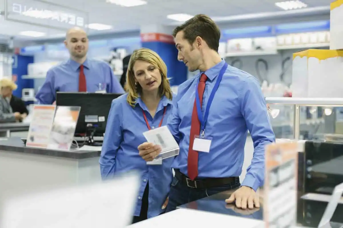 Move To Canada As A Retail Sales Supervisor