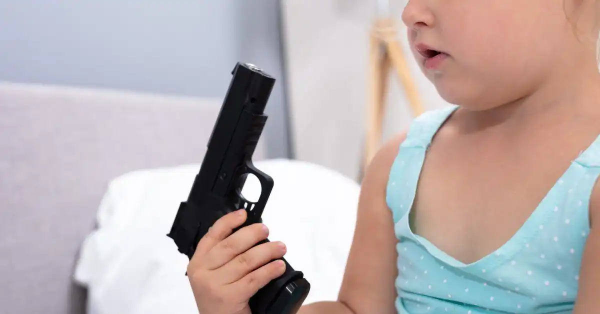 Odd news coming in which has held everyone spellbound and confused is that a 3-year-old baby shoots a gun and kills sister in the US.