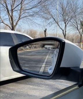 How to use and adjust side and rearview mirror of a car correctly