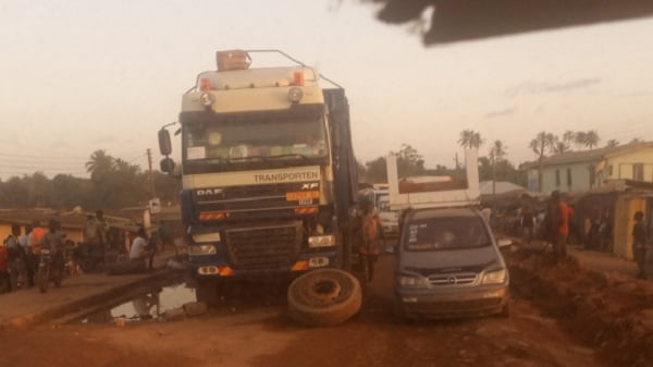 Roadblock at Ewusiejo Causes Long Queues at Tarkwa and Takoradi Stations