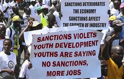 Hoarding Dam Spillage nadmo