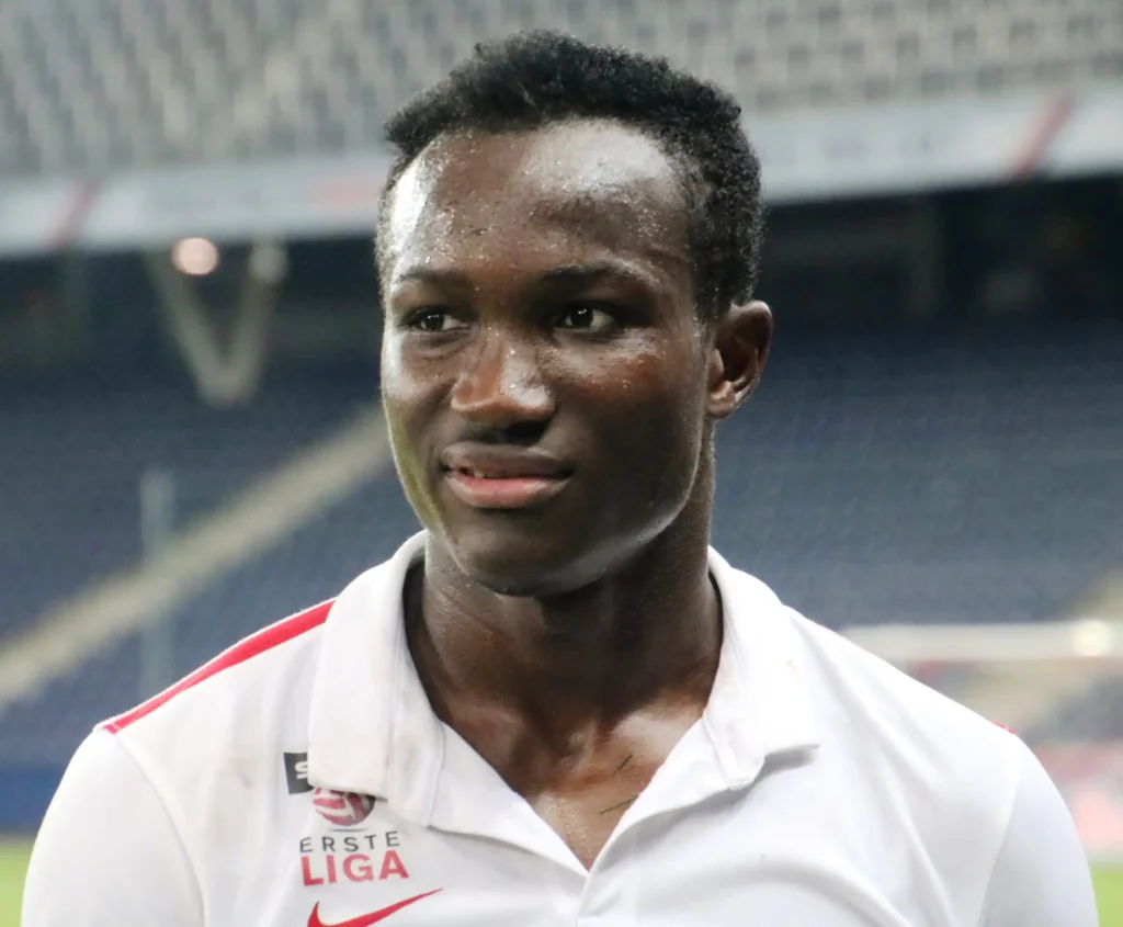 7 African Players Who Collapsed On The Pitch And Died