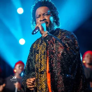 Sonnie Badu apologizes to Dr.Kwaku Oteng