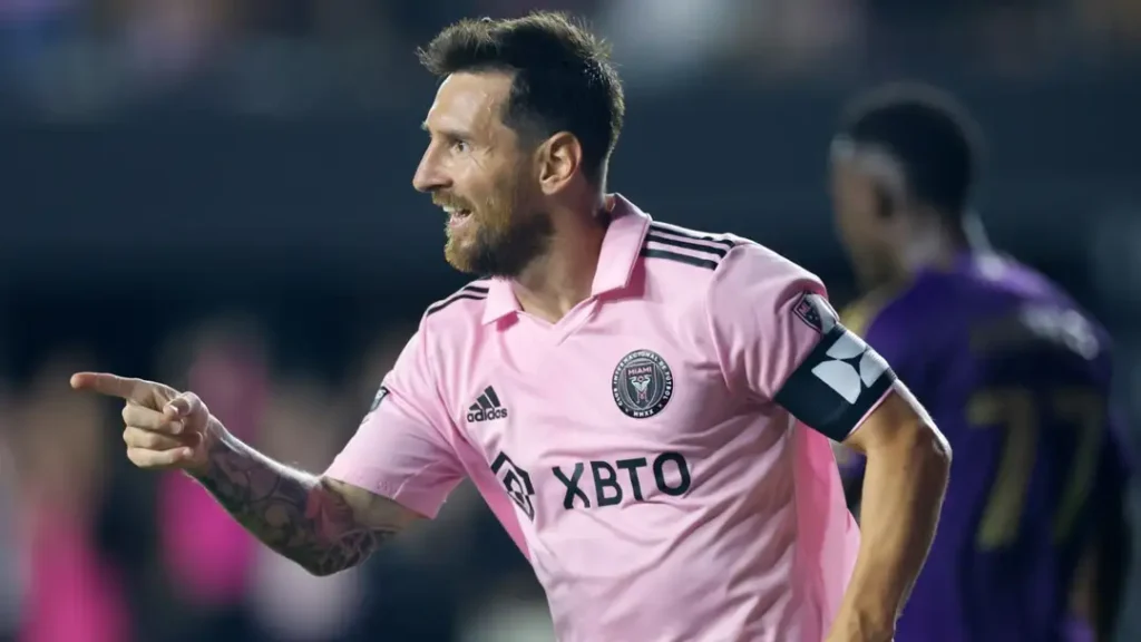 What is Lionel Messi's favourite food?