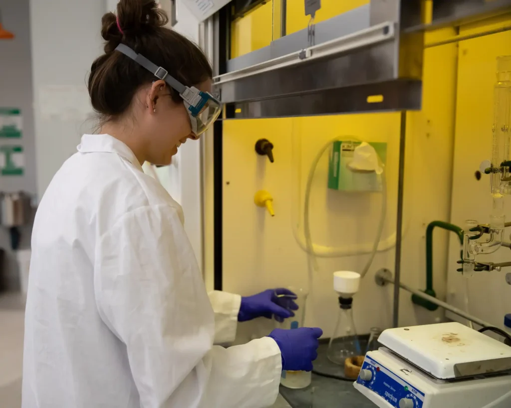 Scholarships for PhD Program in Theoretical Chemistry