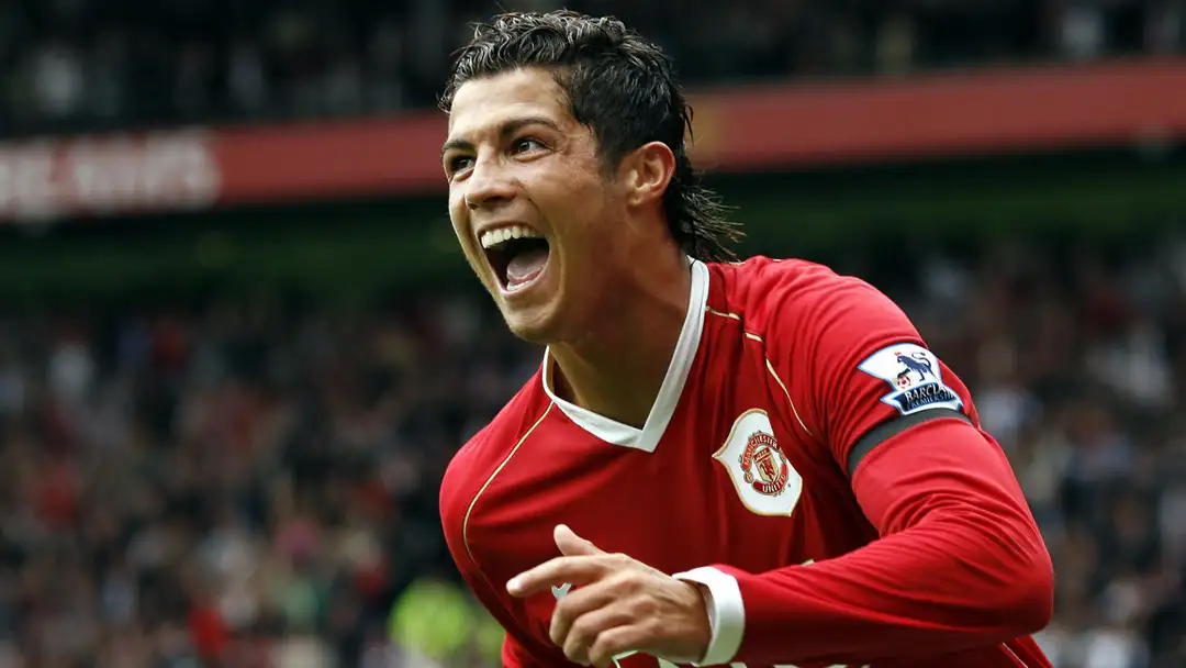 Ronaldo Surprisingly Reacts to Birthday Message from Man Utd