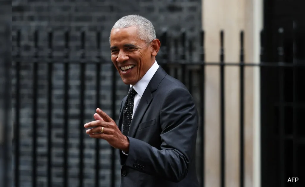 Barack Obama casually meets UK Prime Minister Rishi Sunak