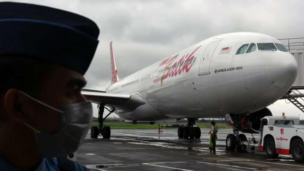 Indonesia: Two pilots fall asleep for 28 minutes during Batik Air flight