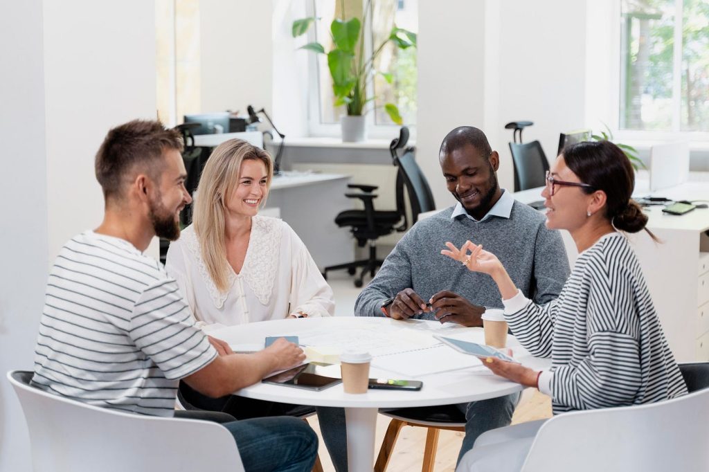 How to Build Better Relationships with Effective Communication
