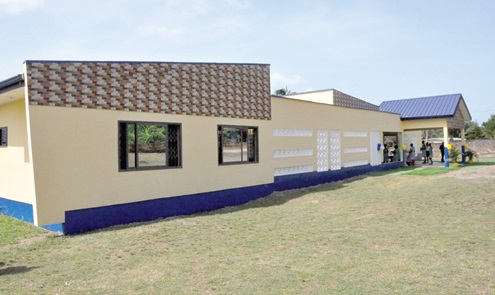Old students build health centre for Awudome SHS