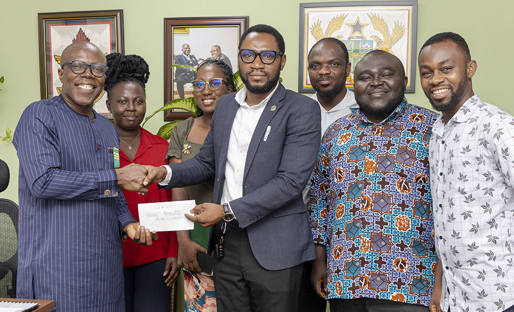 Vice Chancellor donation to gref