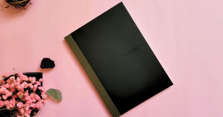 The Benefits of Black Paper Notebook for Sketching and Drawing