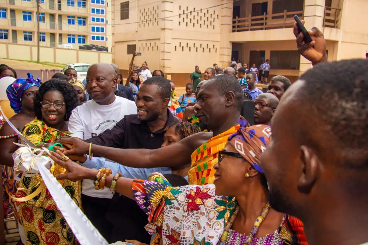 GES Director General Inaugurates 8th Library (SUGN)