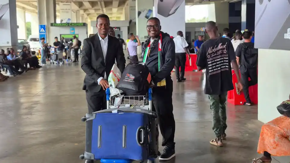 Umaru Sanda of Citinews Sponsors His Teacher for an 8-Day vacation to Qatar and Dubai