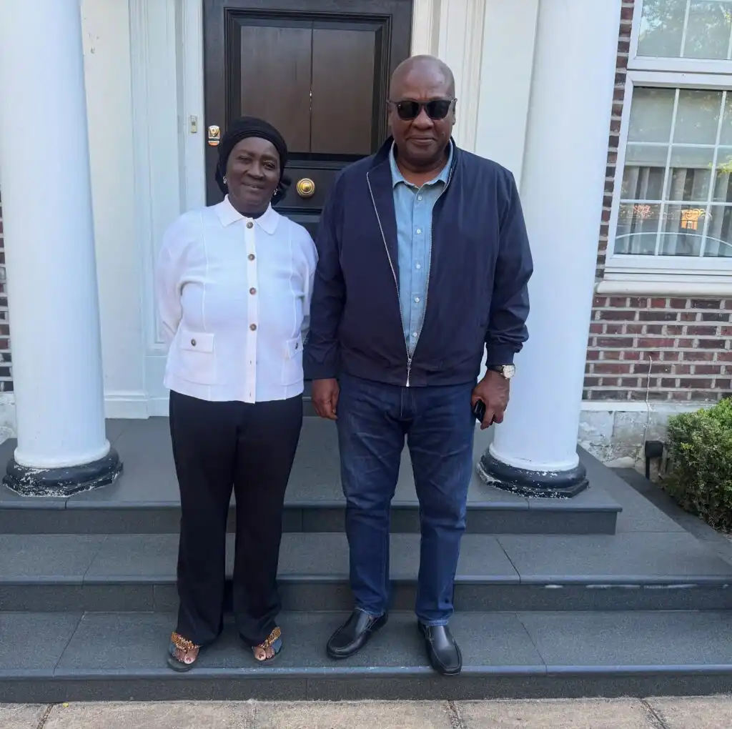 Mahama Honors VP Opoku-Agyemang